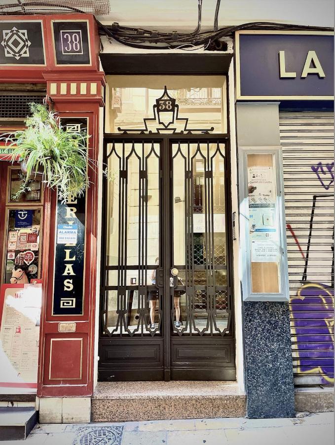 Az The Old Town Hostel - Coliving Zaragoza Exterior foto