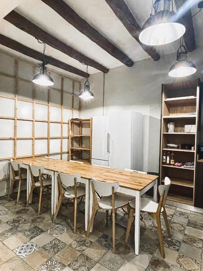 Az The Old Town Hostel - Coliving Zaragoza Exterior foto